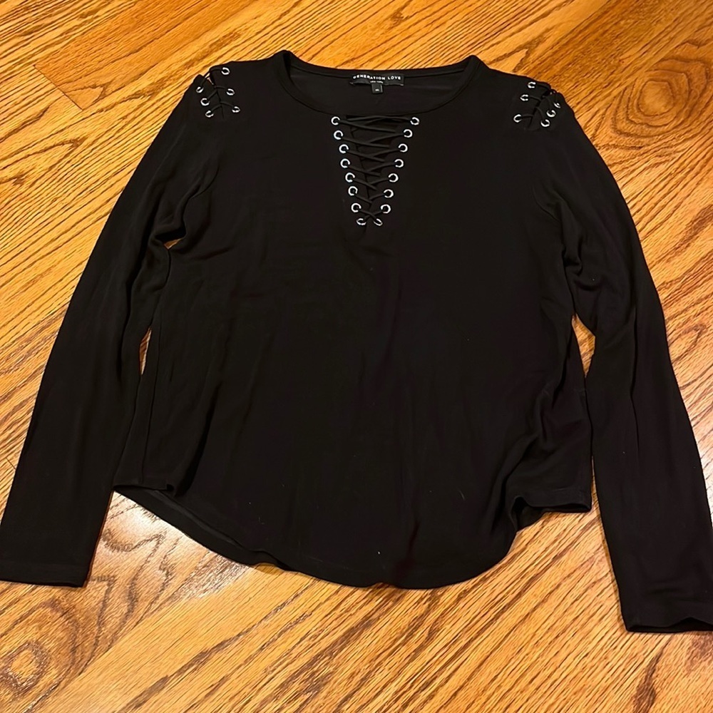 Generation Love Woman’s Black Long Sleeve Size XS